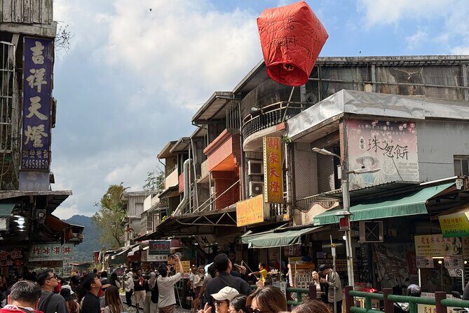 Muslim-Friendly Northern Taiwan Day Tour Yehliu, Jiufen, Shifen - Authentic Insights from Reviews