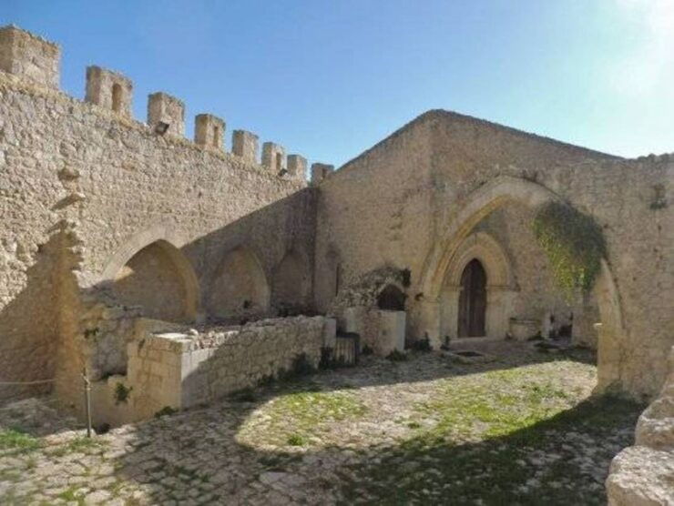 Mussomeli: Manfredonic Castle and Churches Walking Tour - Experience Details