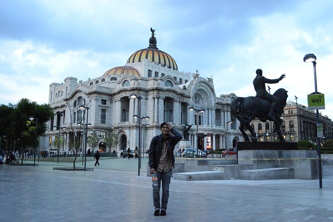 Must-see Buildings & Palaces of Mexico City - Historic Center: Zócalo and Palacio Nacional