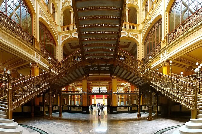 Must-see Buildings & Palaces of Mexico City - Museo Frida Kahlo: Casa Azul