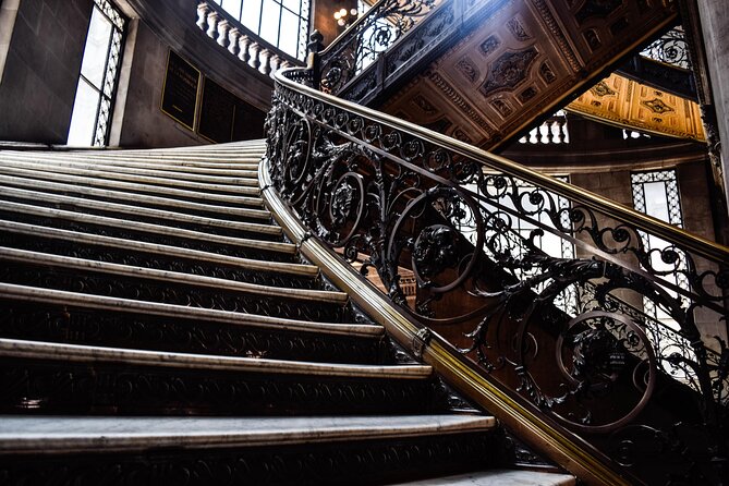 Must-see Buildings & Palaces of Mexico City - Palacio Postal: A Stunning Architectural Gem
