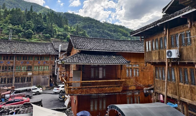 Must-see in Guilin! Longji Rice Terraces Day Tour from Guilin (round trip from Guilin city) - Jinkeng’s terraces from Golden Buddha Peak