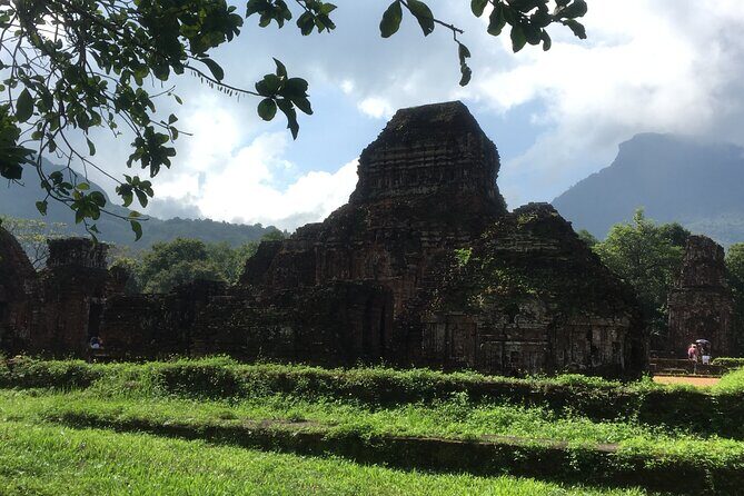 My Son and Traditional Pottery Village Tour - Thanh Ha Pottery Village: A Hands-On Cultural Experience