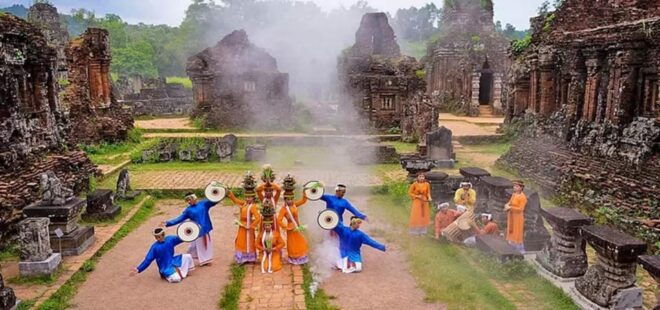 My Son Holy Land & Hoi An Ancient Town Full-Day Tour - Exploring Hoi An Ancient Town