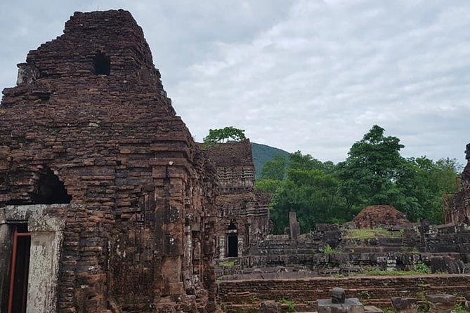 MY SON HOLYLAND - HOI an CITY PRIVATE Tour With NIGHT MARKET, SAMPAN BOAT RIDE - Pricing and Inclusions