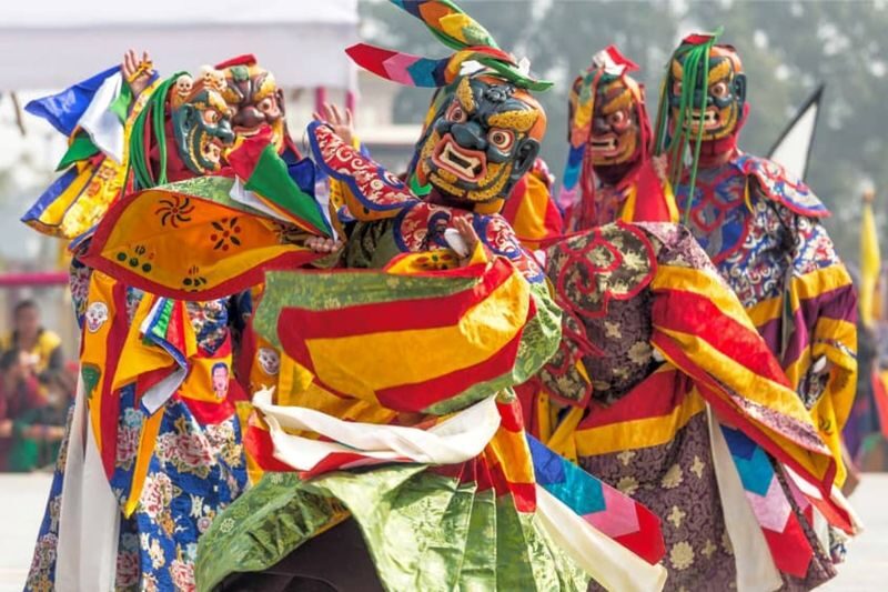 My Son Sanctuary Day Tour with Cultural Ceremony - A Cham dance after the ruins