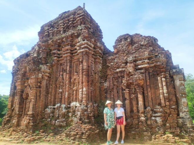 My Son Sanctuary: Deluxe Tour and River Boat Trip With Local - Customer Review