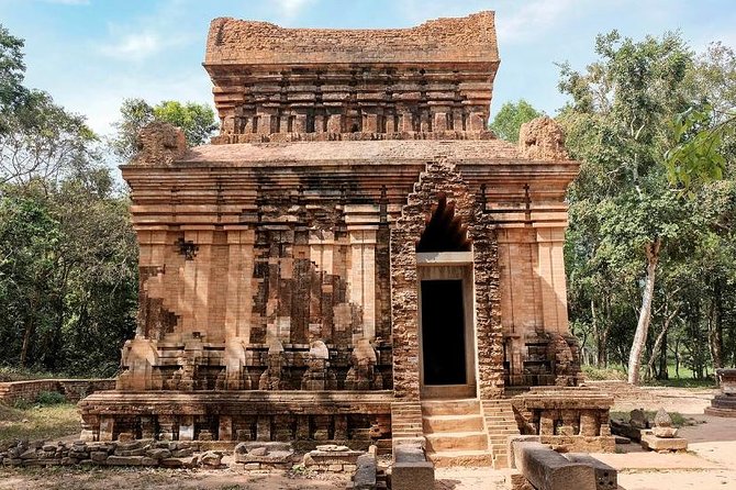 My Son Sanctuary Luxury Group Tour - Professional Tour Guides