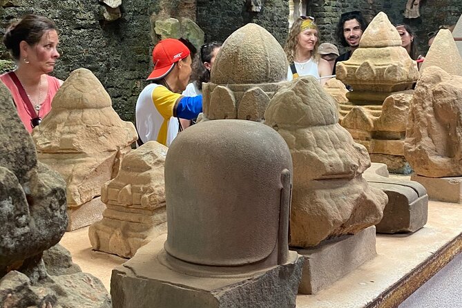 My Son Sanctuary Small-Group Trip From Hoi An - Itinerary and Activities