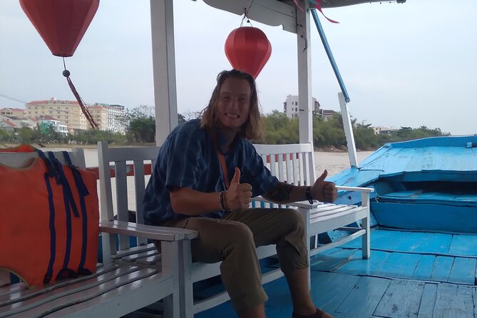 My Son Sanctuary Sunset With Insider Guide and BBQ Boat Trip - Experiencing the Thu Bồn River on a Boat Trip