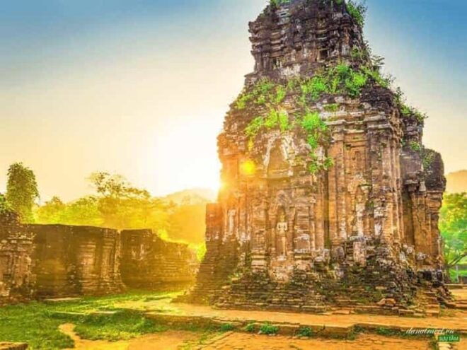 My Son Sunset Tour With Boat Trip & Banh My From Hoi an - Experience Highlights