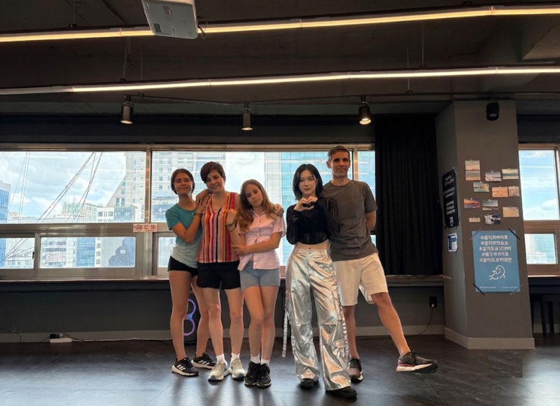 Myeongdong, Euljiro Seoul: K-Pop Dance Class + filming & editing - From Euljiro’s streets to the dance studio