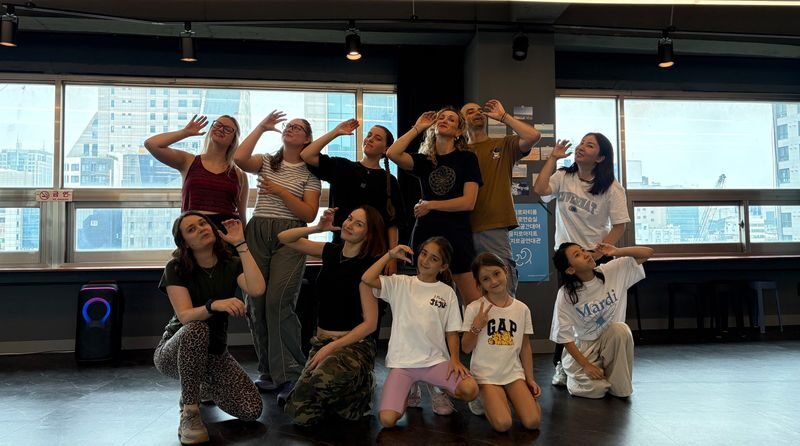 Myeongdong, Euljiro Seoul: K-Pop Dance Class + filming & editing - Choosing between group and private instruction