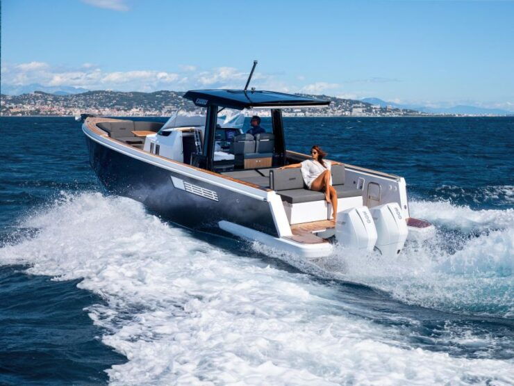 Mykono: Private Luxury Yacht Cruise With Drinks and Snacks - Activity Details