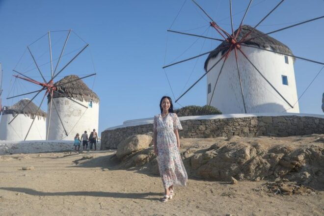 Mykonos: 1 Hour Private Photo Session in Mykonos Town - Inclusions