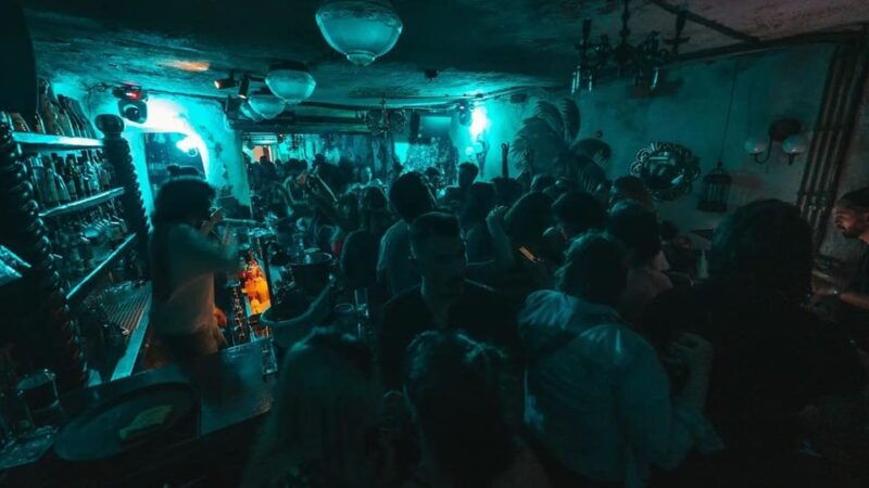 Mykonos Bar Crawl with a Local - What to Expect from the Mykonos Bar Crawl
