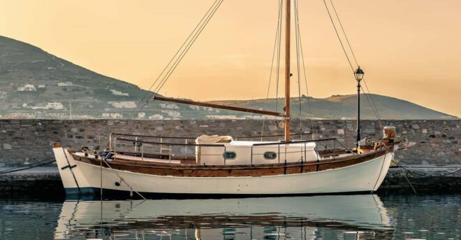 MYKONOS DELOS AND RHENIA ISLANDS PRIVATE FULL DAY CRUISE - Included Amenities