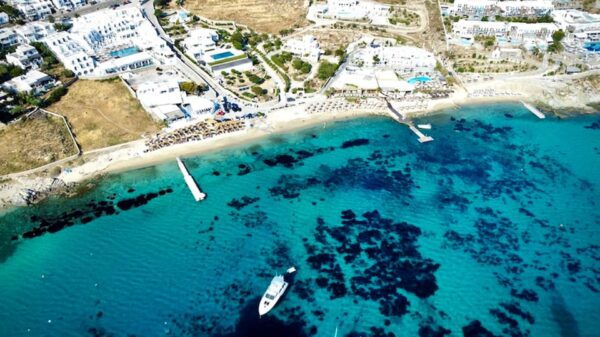 MYKONOS DELOS AND RHENIA ISLANDS PRIVATE FULL DAY CRUISE - Enjoying Rhenia Island