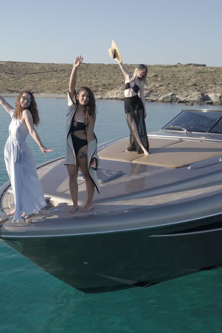 Mykonos: Half-Day Luxury Private Cruise - Amenities and Inclusions