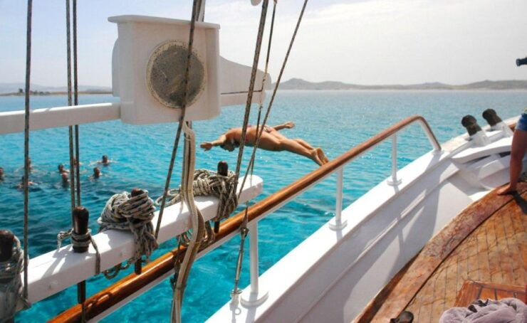 Mykonos: Sunset Party Boat Cruise With 1 Drink - Highlights