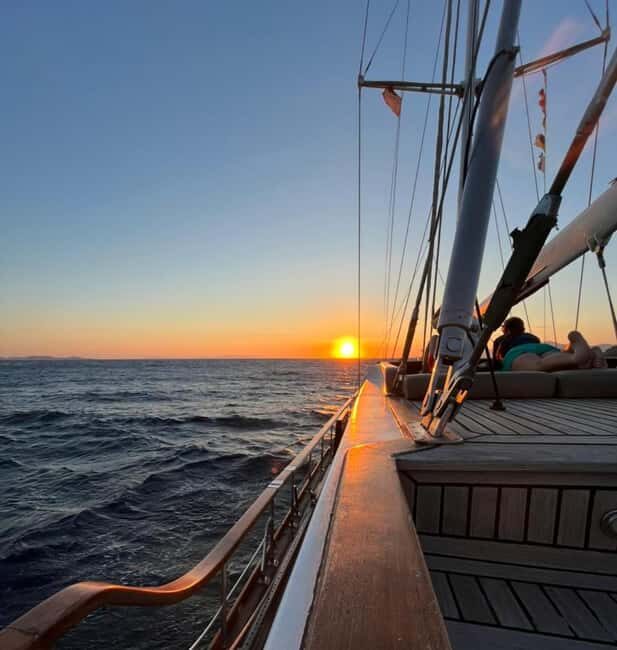 Mykonos: Sunset Sail Cruise to Rhenia, Beach Hopping, Dinner - Good To Know