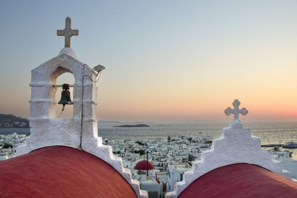 Mykonos: Walking Tour & Food Tasting Beach Picnic - The Sum Up