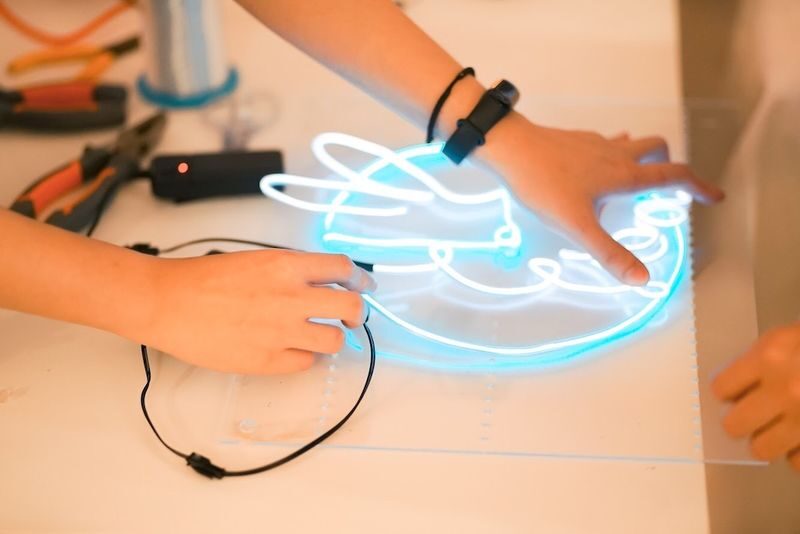 Myosotis Flower - Neon Workshop and Florist Workshop | Kwun Tong - What happens during the flower workshop