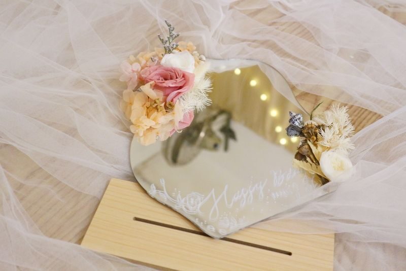 Myosotis Flower - Neon Workshop and Florist Workshop | Kwun Tong - Make the booking decision