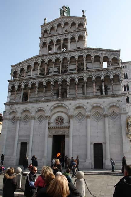 Mysterious Lucca: stories and legends (ITALIAN) - Frequently Asked Questions