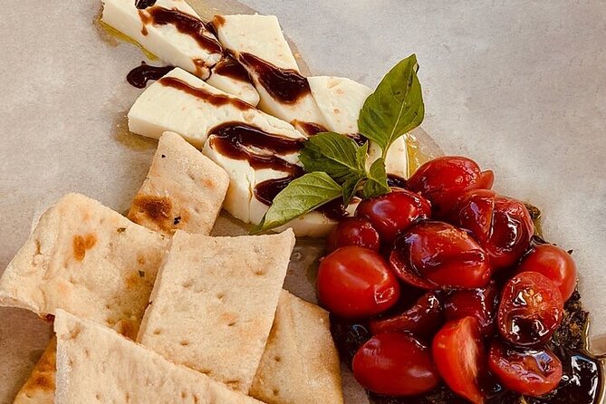 Mystery Puzzle Food Tour in Lahaina for 2 People - Meeting and Pickup
