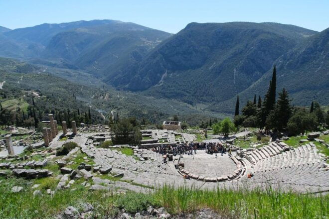 Mystic Delphi Private Tour - Background