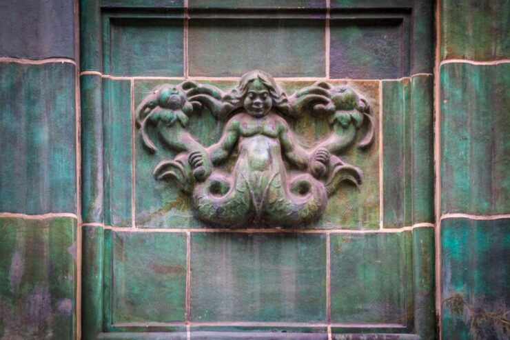 Mystical Hamburg: Walking Tour in German - Meeting Point and Accessibility