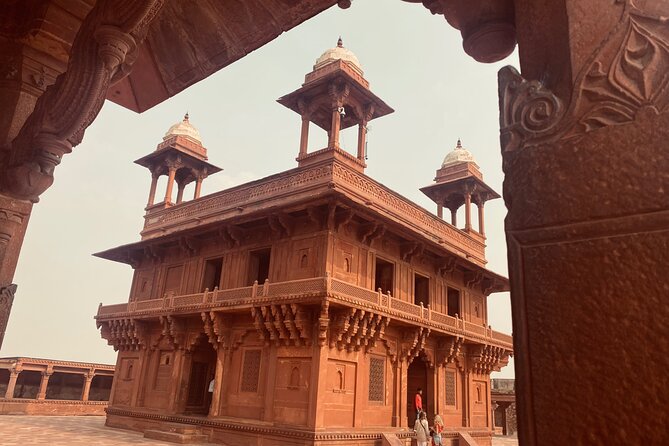 Myth Busting Tour of History in Taj Mahal - Unveiling Taj Mahals Secrets