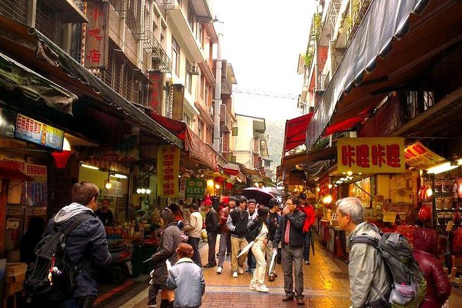 N109 Wulai Old Street Wulai Hot Spring Wulai Waterfall Bitan Scenic Area Day Tour (10h) - The Sum Up