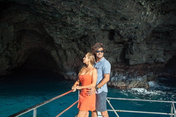 Na Pali Sunset & Sightsee Boat Tour - Traveler Tips