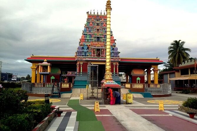 Nadi Guided Tour Plus Temple, Market, Garden, Mud Bath, Pickup - Tour Duration and Availability