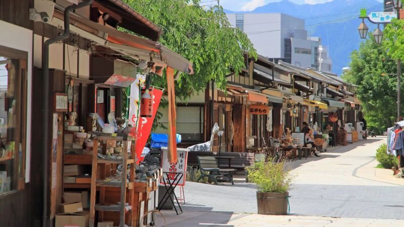 Nagano Matsumoto Castle & Kamikochi Full-Day Private Tour - Who might find this worthwhile