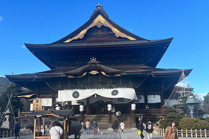 Nagano Snow Monkey Private Full-Day Tour - Zenkoji Temple: A Sanctuary of Peace