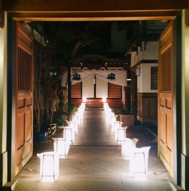 Nagano: Snow Monkeys & Zenko-ji Tomyo Lantern Festival Tour - Who Will Love This Tour?