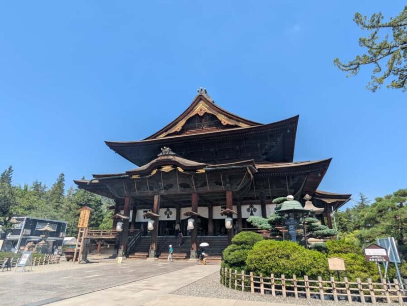 Nagano Zenkoji Temple Town Walking Tour with Oyaki Tasting - Who Will Love This Tour?