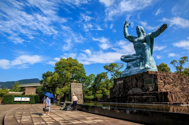 Nagasaki Glover Garden & Shinchi Chinatown Day Trip with Tram Ride - Tram ride and moving around the city