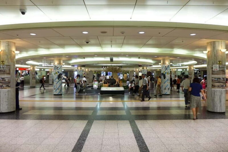 Nagoya: A City of Contrast - Temples and Historical Gems: Banshoji and More