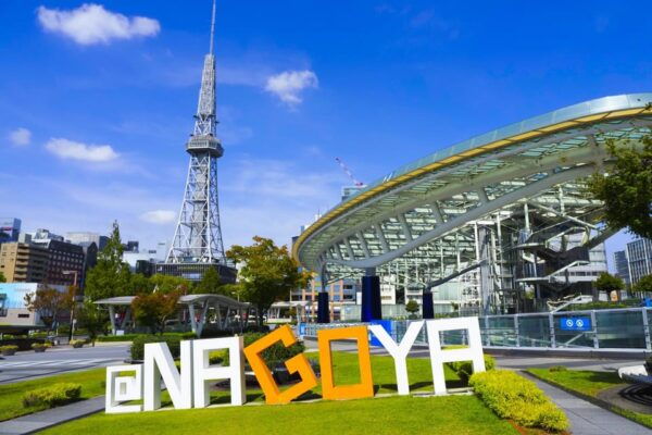 Nagoya: English-Guided Jogging Tour of the City (2 Hours) - Refreshment Stops