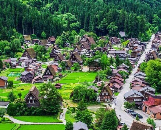 Nagoya Shirakawa-go Village and Takayama One Day Trip - Attractions in Takayama