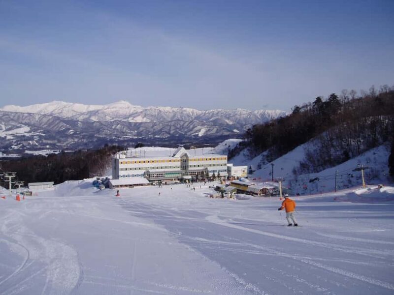 Nagoya: White Pia Takasu Ski Resort Day Trip with Lift Pass - Additional Practical Details