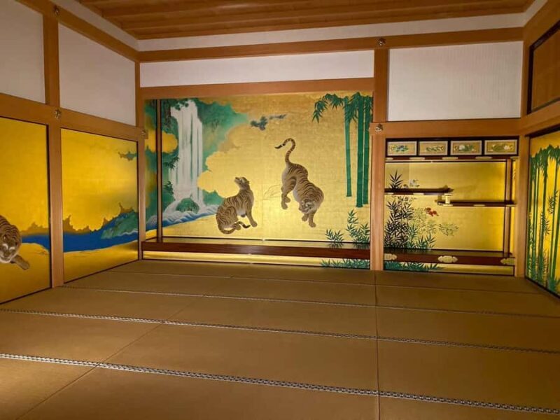 Nagoyas Cultural Gems: Castle and Historic Residences - Is This Tour Right for You?