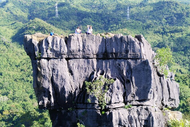 Nagpatong Rock Day Hike Tungtong Falls(With Transfers**) - Customer Reviews and Ratings
