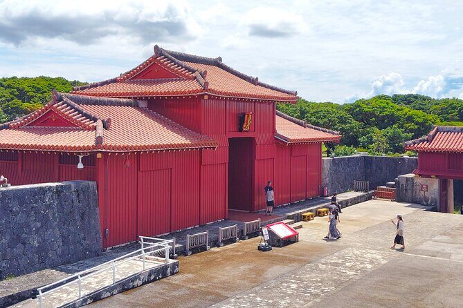 Naha: 1.5h Shurijo Castle Tour into the Heart of Ryukyu - The Sum Up