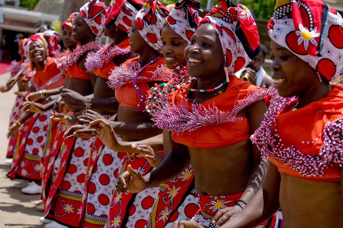 Nairobi National Park, Karen Blixen, Beads Center and Bomas - Price and Booking Information