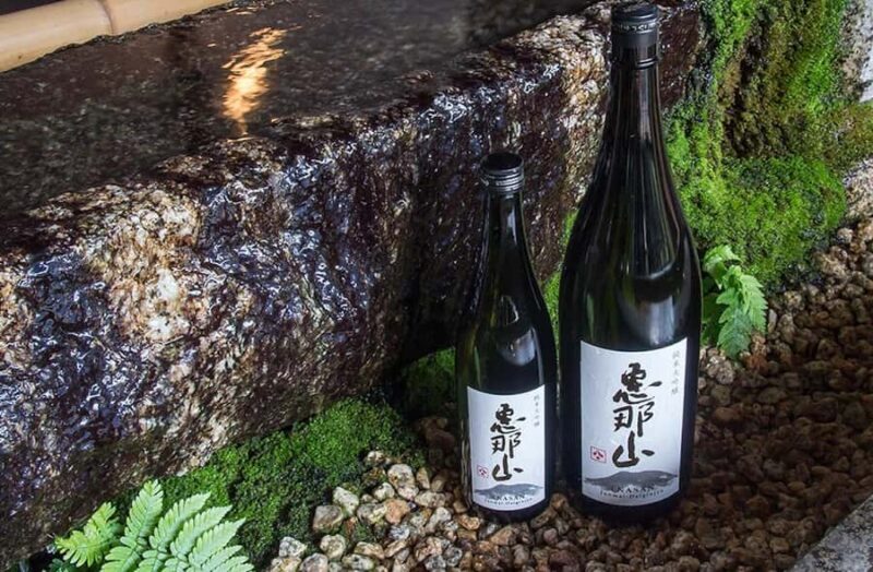 Nakatsugawa: Hazama Brewery Tour with Sake Tasting - Setting the Scene: The Historic Shuyukan Gallery